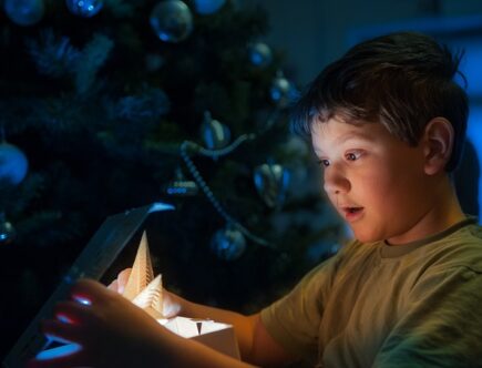 Top 10 adventsgaver til børn, der vil holde dem underholdt hele juleaften
