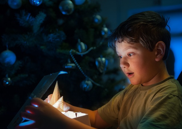 Top 10 adventsgaver til børn, der vil holde dem underholdt hele juleaften